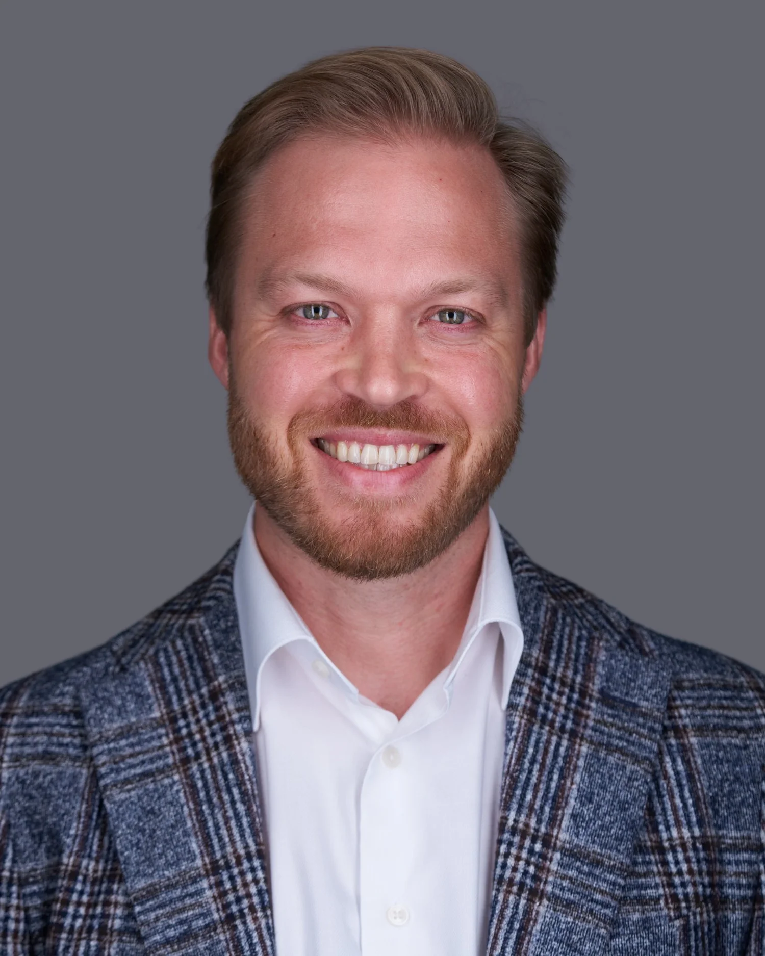 Professional headshot of Derek Templeton by Dan Pearce